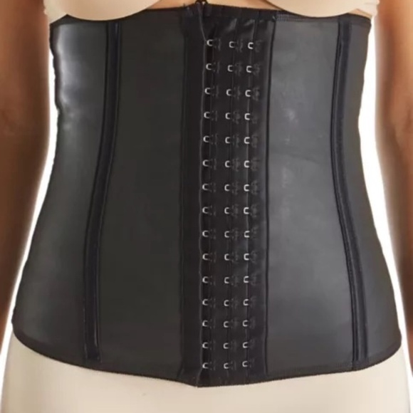 New Leonisa Instantly Slimmer Latex Waist Cincher Black 31656 - Picture 1 of 12